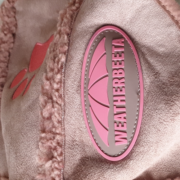 Doggie Assortment Bag - Clothes & Toys for Dogs (Medium breeds) - Picture 10 of 14